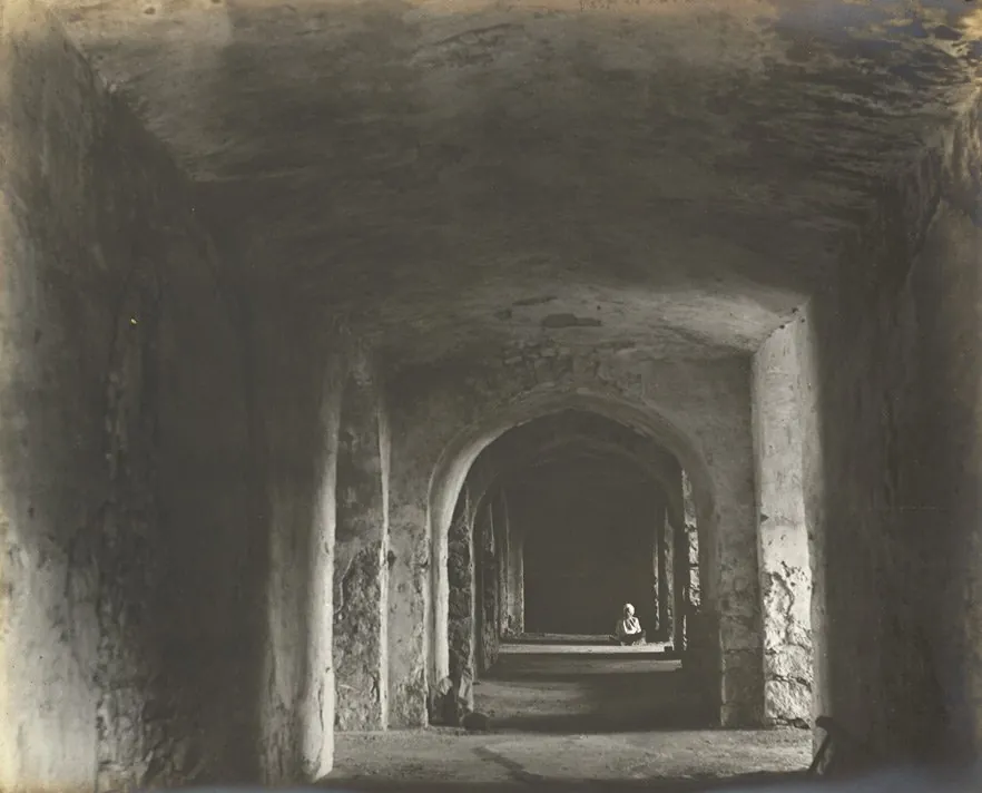 Interior arcade of the palace at Kondapalli Fort